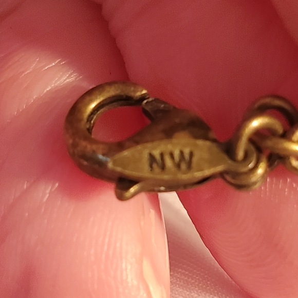 Vintage Avon Acrylic Peach Rose and Faux Pearls Station Necklace Avon NW… - Picture 8 of 8